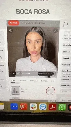 mK Beauty (marca de maquiagem Boca Rosa): transmissão ao vivo com selfie e interface de compra de produtos de maquiagem
